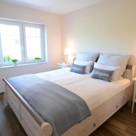 Kanalblick, Schiffsdeck Apartment *